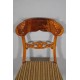 Fünf Stühle im englisch-viktorianischen Stil