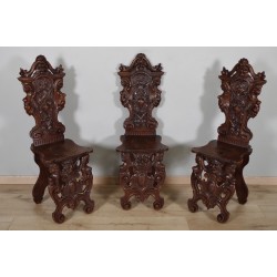 Drei Stühle "Escabelle" im Renaissance-Stil