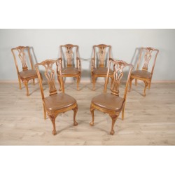 Stühle und Sessel im Chippendale-Stil